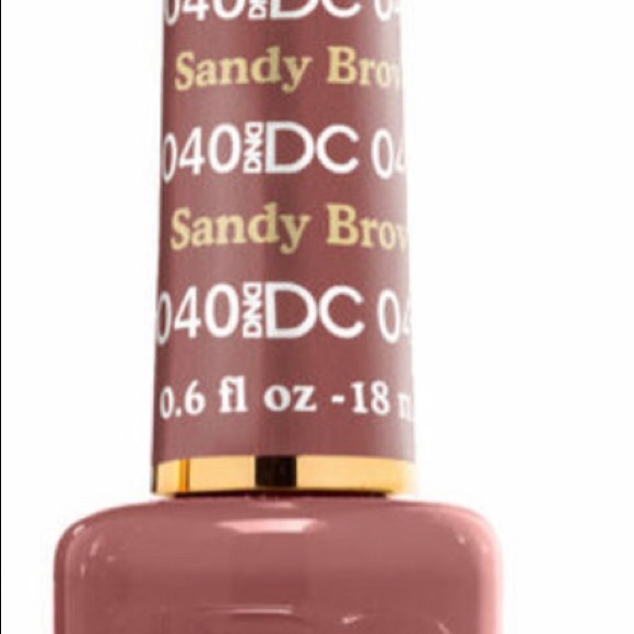 DND nail polish Sandy Brown - Picture 1 of 3